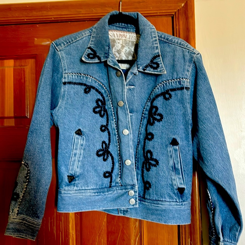 Retro style denim jacket.